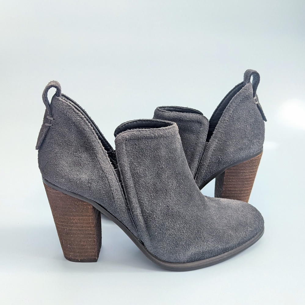 Vince Camuto Suede Blue Gray Ankle Boots